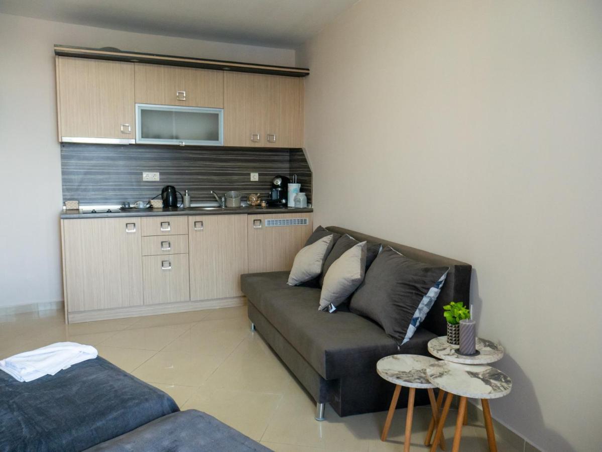 Studios Apartments Sea view Primorsko Exterior foto
