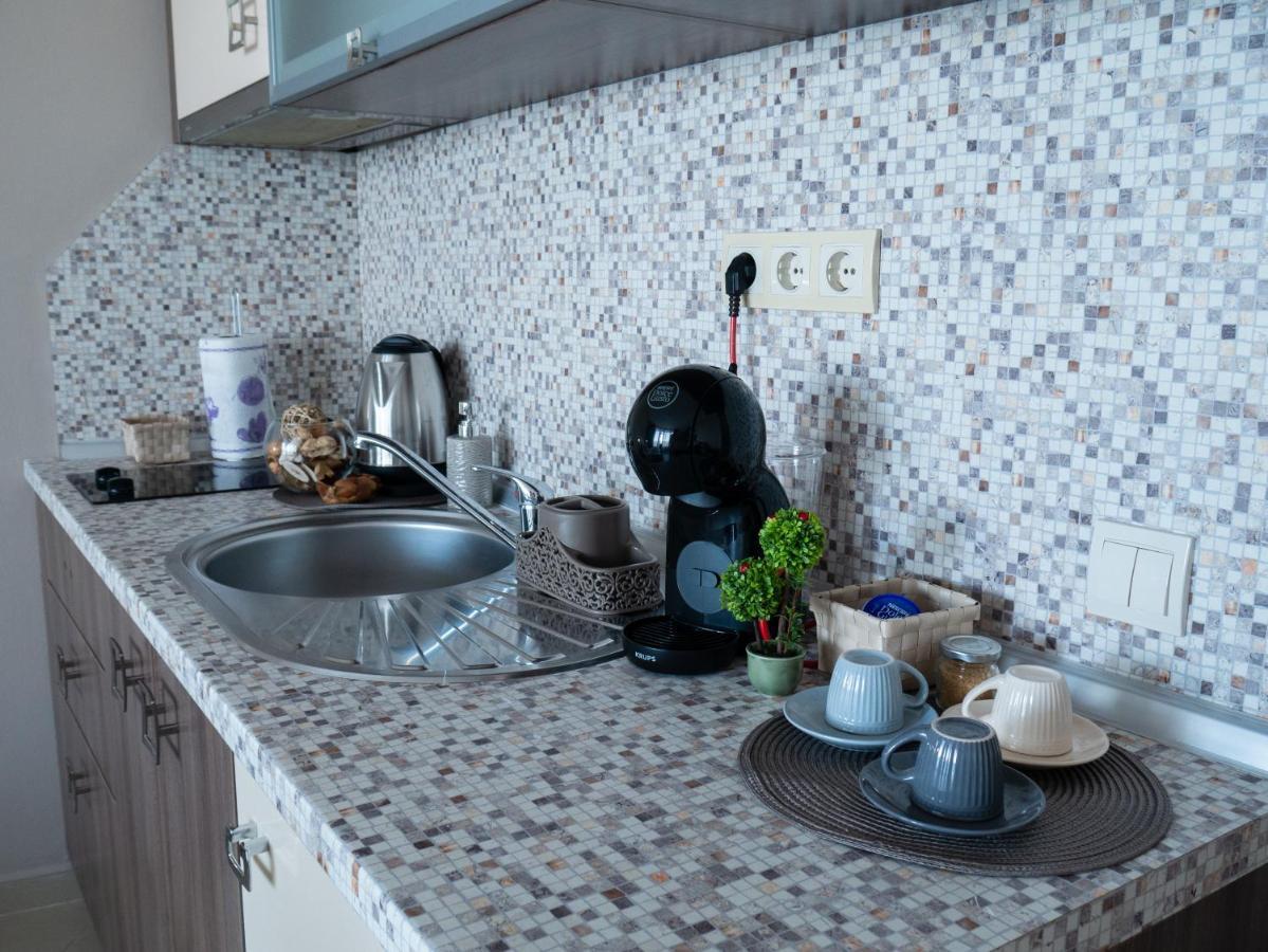 Studios Apartments Sea view Primorsko Exterior foto