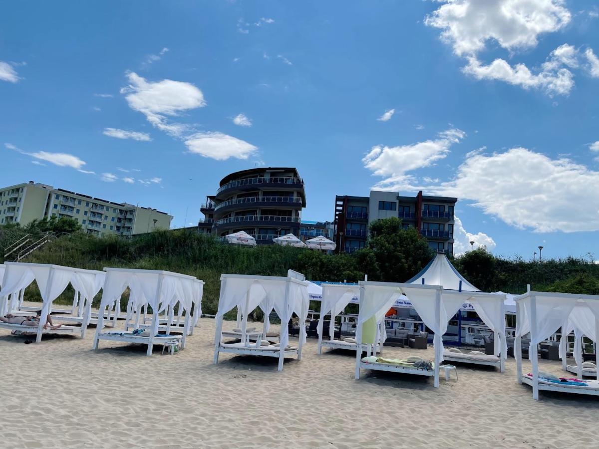Studios Apartments Sea view Primorsko Exterior foto